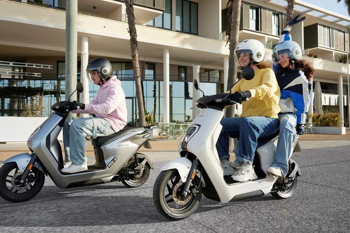 rouler-en-scooter-electrique
