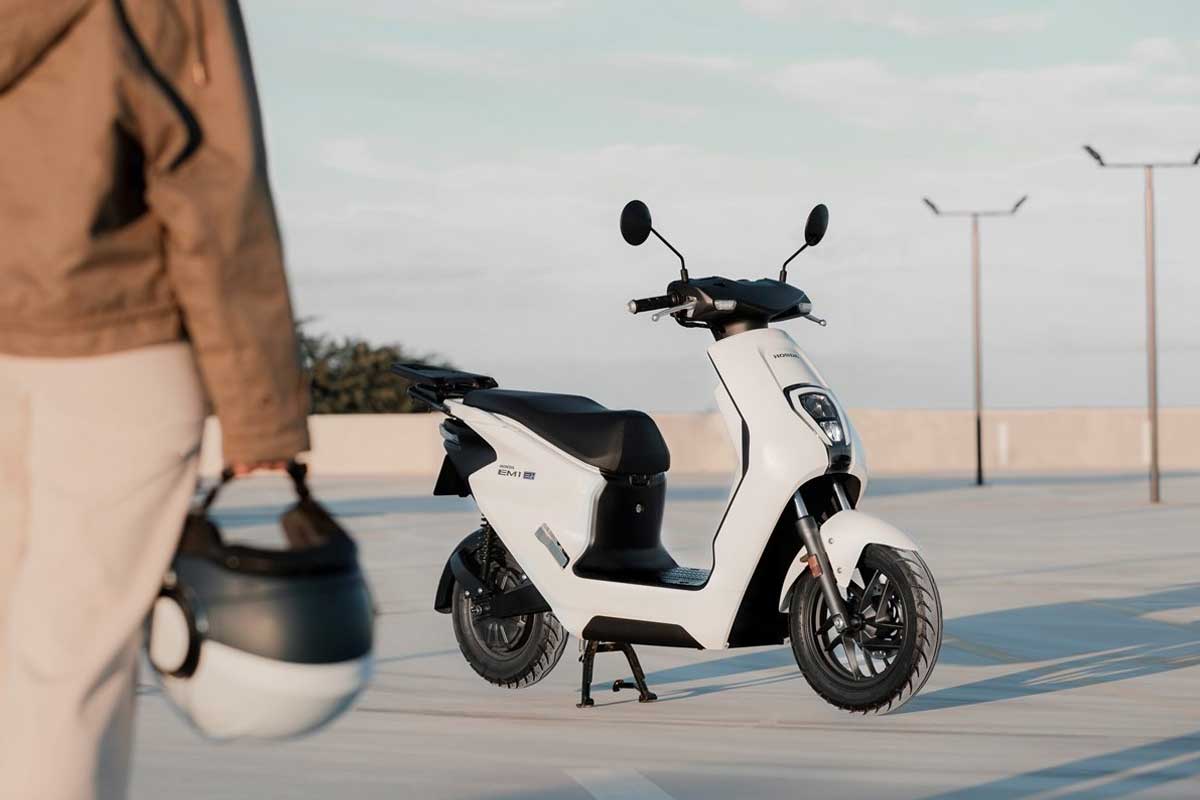 service-inclus-scooter-electrique-leasing