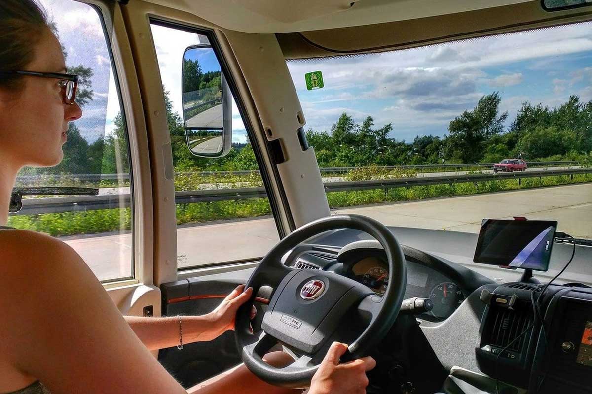 avantage-inconvenients-lcoation-voiture-sans-permis